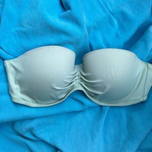 Victoria’s Secret mint green Bandeau Bathing suit top 34 D (Top only)